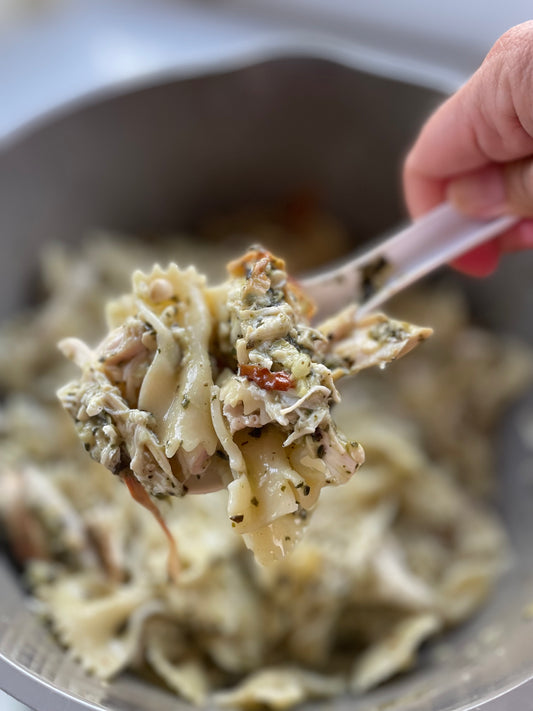 CHICKEN & SPINACH FETA PASTA