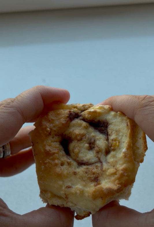 LUNCHBOX BANANA BREAD SCROLLS